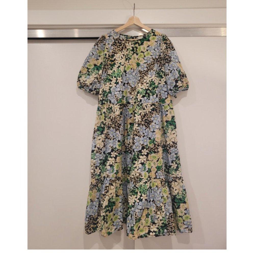 H&M Field Floral Maxi Dress w/ Short Sleeve